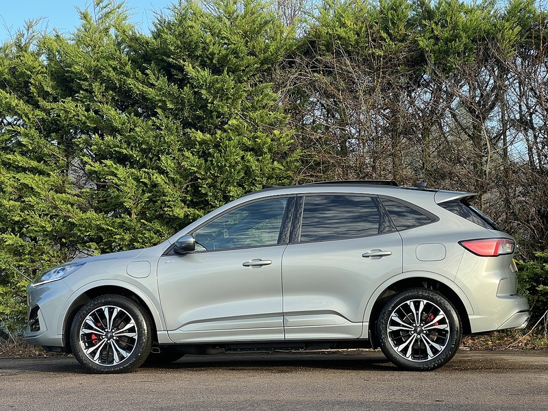 Ford Kuga 2.5 EcoBoost Duratec 14.4kWh ST-Line X SUV 5dr Petrol Plug-in Hybrid CVT Euro 6 (s/s) (225 ps) | PAN - U11196