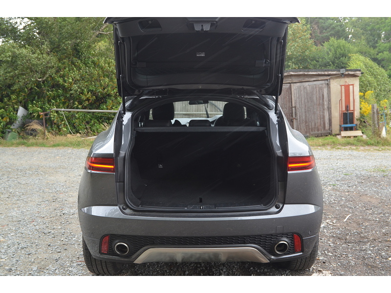Jaguar E-PACE 2.0 D150 R-Dynamic SUV 5dr Diesel Manual Euro 6 (s/s) (150 ps) | PRIVACY|R/CAM|APPLE|CRUISE - U11200
