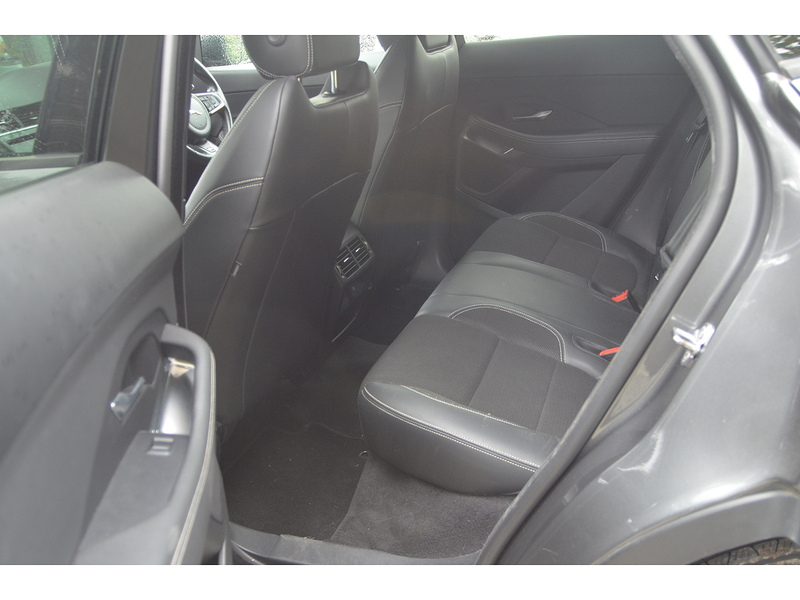 Jaguar E-PACE 2.0 D150 R-Dynamic SUV 5dr Diesel Manual Euro 6 (s/s) (150 ps) | PRIVACY|R/CAM|APPLE|CRUISE - U11200