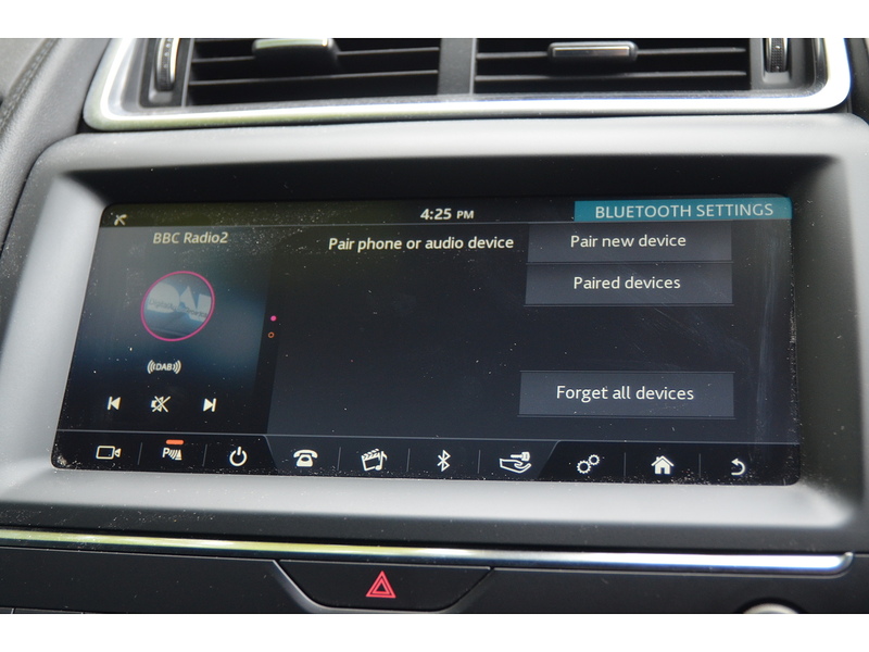 Jaguar E-PACE 2.0 D150 R-Dynamic SUV 5dr Diesel Manual Euro 6 (s/s) (150 ps) | PRIVACY|R/CAM|APPLE|CRUISE - U11200