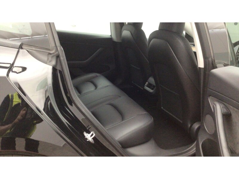 Tesla Model 3 Standard Range Plus Saloon 4dr Electric Auto RWD (241 bhp) | PAN ROOF|PRIVACY|VATQ|1 OWNER - U11203