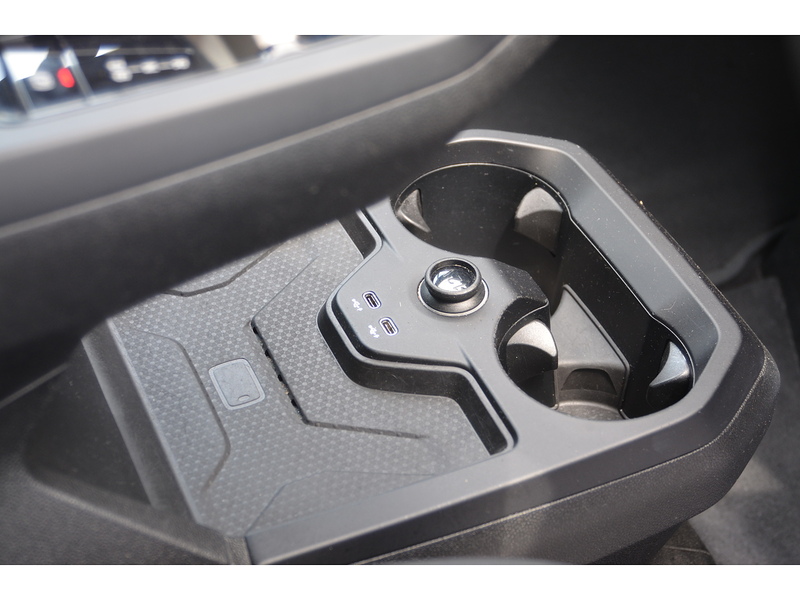 BMW iX 40 76.6kWh Sport SUV 5dr Electric Auto xDrive (326 ps) | VAT QUALIFYING|1 FORMER KEEPER - U11204