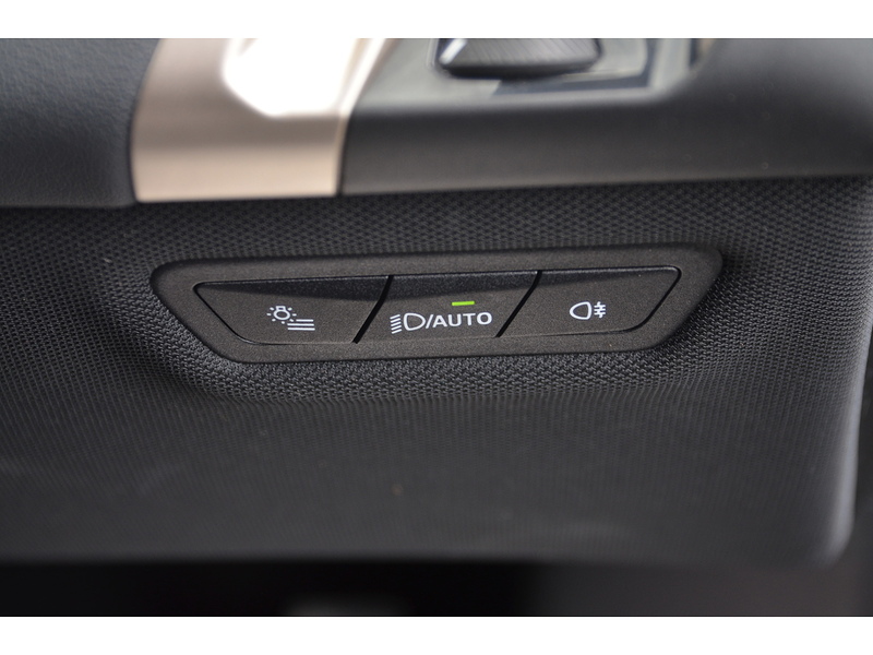 BMW iX 40 76.6kWh Sport SUV 5dr Electric Auto xDrive (326 ps) | VAT QUALIFYING|1 FORMER KEEPER - U11204