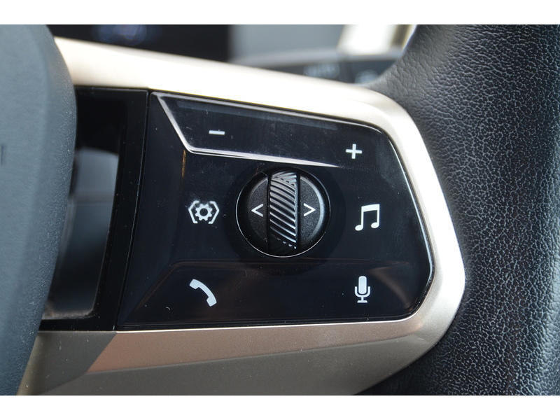 BMW iX 40 76.6kWh Sport SUV 5dr Electric Auto xDrive (326 ps) | VAT QUALIFYING|1 FORMER KEEPER - U11204