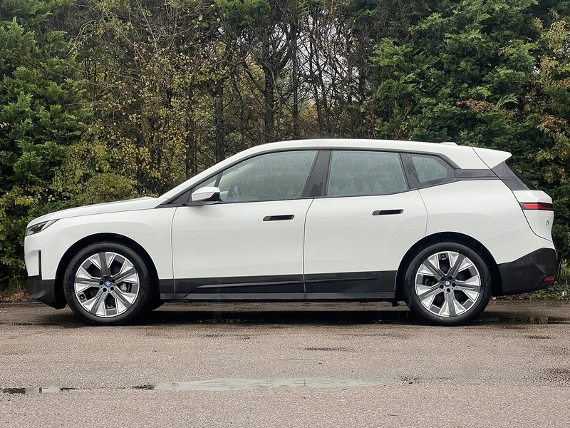 BMW iX 40 76.6kWh Sport SUV 5dr Electric Auto xDrive (11kW Charger) (326 ps) | P/SENSORS|CLIMATE|1 - U11205