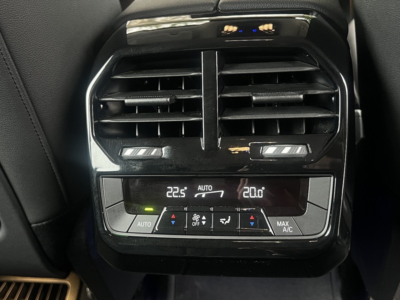 BMW iX 40 76.6kWh Sport SUV 5dr Electric Auto xDrive (11kW Charger) (326 ps) | P/SENSORS|CLIMATE|1 - U11205