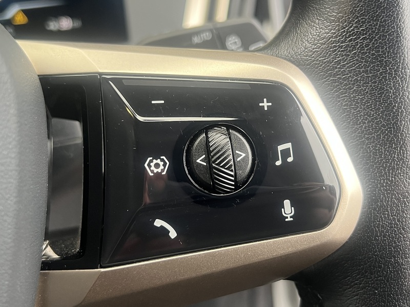 BMW iX 40 76.6kWh Sport SUV 5dr Electric Auto xDrive (11kW Charger) (326 ps) | P/SENSORS|CLIMATE|1 - U11205