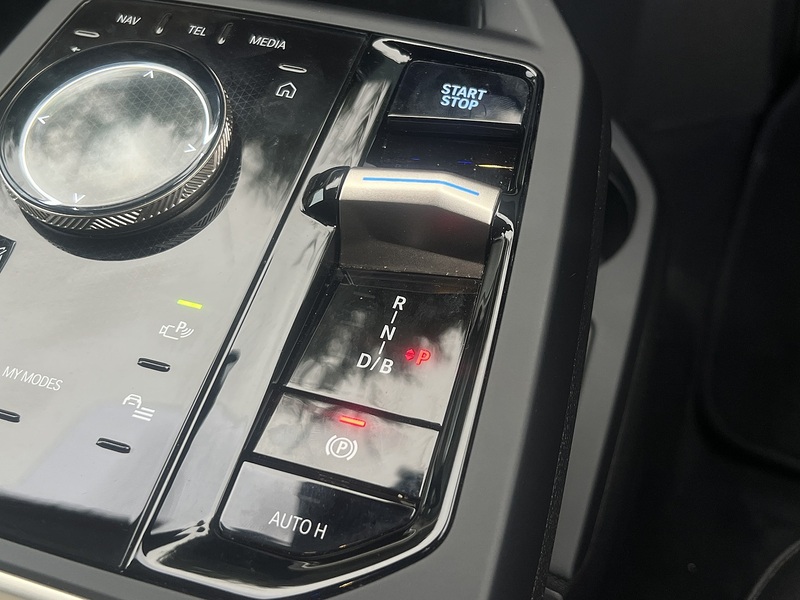 BMW iX 40 76.6kWh Sport SUV 5dr Electric Auto xDrive (11kW Charger) (326 ps) | P/SENSORS|CLIMATE|1 - U11205