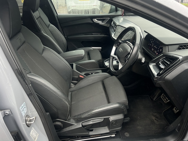 Audi Q4 e-tron 40 S line SUV 5dr Electric Auto 82kWh (204 ps) | P/SENSORS|H/SEATS|1 OWNER|VATQ - U11217