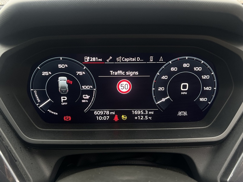 Audi Q4 e-tron 40 S line SUV 5dr Electric Auto 82kWh (204 ps) | P/SENSORS|H/SEATS|1 OWNER|VATQ - U11217