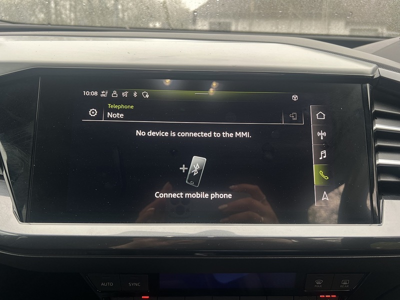 Audi Q4 e-tron 40 S line SUV 5dr Electric Auto 82kWh (204 ps) | P/SENSORS|H/SEATS|1 OWNER|VATQ - U11217
