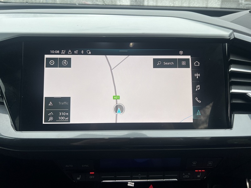 Audi Q4 e-tron 40 S line SUV 5dr Electric Auto 82kWh (204 ps) | P/SENSORS|H/SEATS|1 OWNER|VATQ - U11217