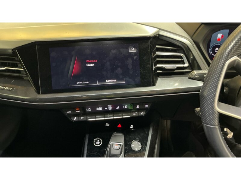 Audi Q4 e-tron 40 S line SUV 5dr Electric Auto 82kWh (204 ps) | P/SENSORS|H/SEATS|1 OWNER|VATQ - U11217