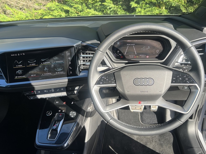 Audi Q4 e-tron 40 S line SUV 5dr Electric Auto 82kWh (204 ps) | P/SENSORS|H/SEATS|1 OWNER|VATQ - U11217