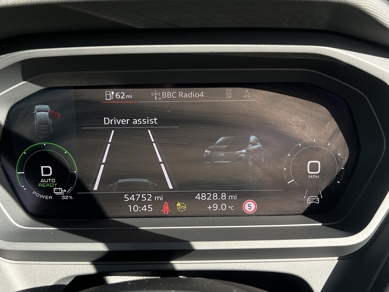 Audi Q4 e-tron 40 S line SUV 5dr Electric Auto 82kWh (204 ps) | P/SENSORS|H/SEATS|1 OWNER|VATQ - U11217