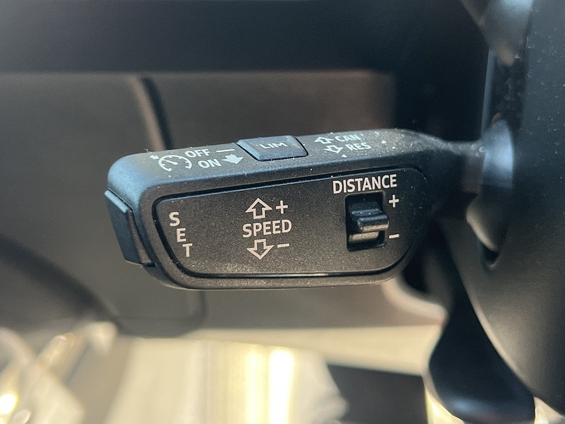 Audi Q4 e-tron 40 S line SUV 5dr Electric Auto 82kWh (204 ps) | P/SENSORS|H/SEATS|1 OWNER|VATQ - U11217