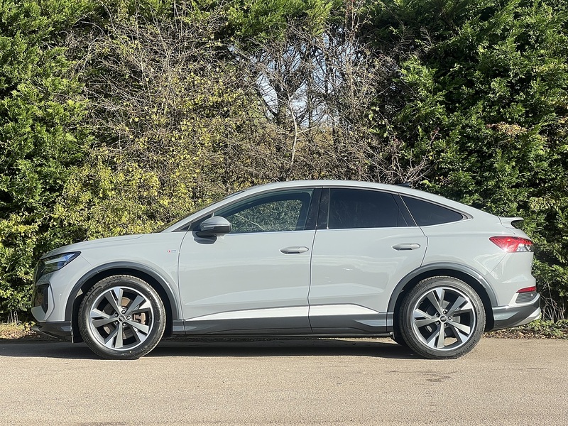 Audi Q4 e-tron 40 S line Sportback 5dr Electric Auto 82kWh (204 ps) | PRIVACY|P/SENSORS|1 OWNER|VATQ - U11218