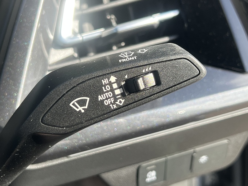 Audi Q4 e-tron 40 S line Sportback 5dr Electric Auto 82kWh (204 ps) | PRIVACY|P/SENSORS|1 OWNER|VATQ - U11218