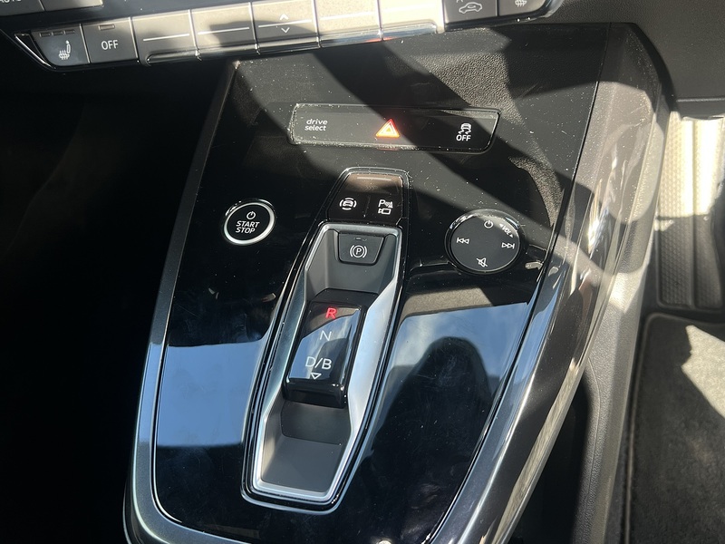 Audi Q4 e-tron 40 S line Sportback 5dr Electric Auto 82kWh (204 ps) | PRIVACY|P/SENSORS|1 OWNER|VATQ - U11218