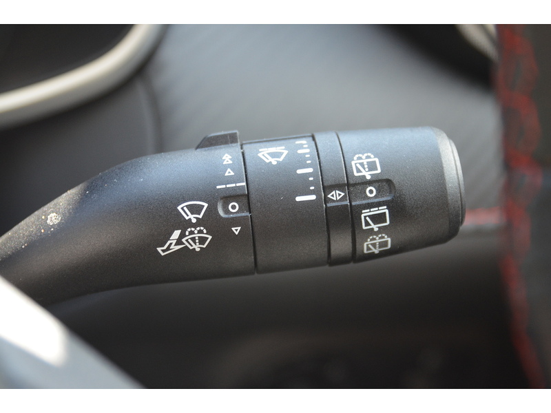 MG MG ZS Trophy Connect Long Range - U11226