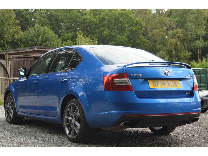 Skoda Octavia 2.0 TFSI vRS Hatchback 5dr Petrol Manual Euro 6 (s/s) (220 ps) | P/SENSORS|D/CAM|BTOOTH|CRUISE - U11227