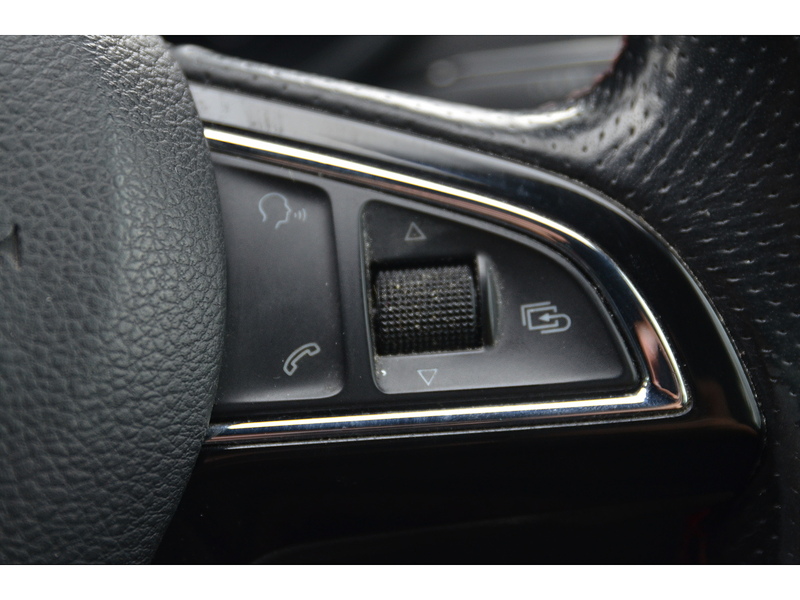 Skoda Octavia 2.0 TFSI vRS Hatchback 5dr Petrol Manual Euro 6 (s/s) (220 ps) | P/SENSORS|D/CAM|BTOOTH|CRUISE - U11227