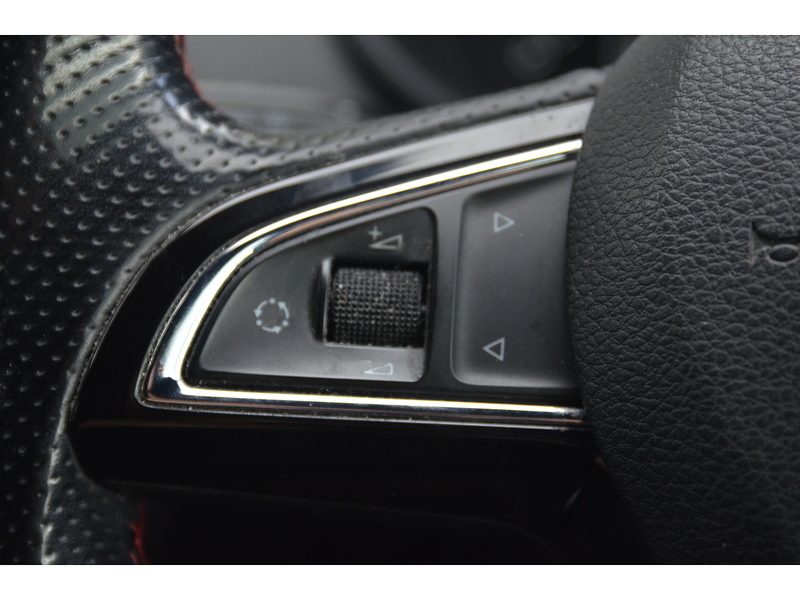 Skoda Octavia 2.0 TFSI vRS Hatchback 5dr Petrol Manual Euro 6 (s/s) (220 ps) | P/SENSORS|D/CAM|BTOOTH|CRUISE - U11227