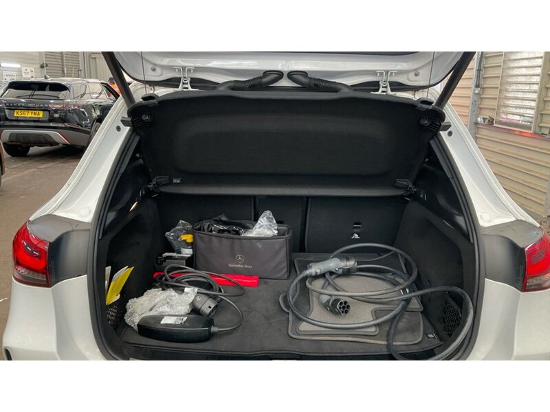 Mercedes-Benz EQA EQA 250 AMG Line - U11234