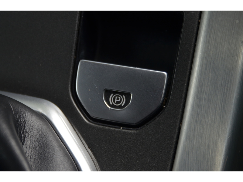 Land Rover Range Rover Evoque 2.2 eD4 Pure Tech Coupe 3dr Diesel Manual FWD Euro 5 (s/s) (150 ps) | P/SENSORS|H/SEATS|BTOOTH|NAV - U11237