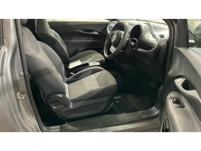Fiat 500e 42kWh Icon Hatchback 3dr Electric Auto (118 ps) | P/SENSORS|CLIMATE|NAV|1 OWNER - U11240