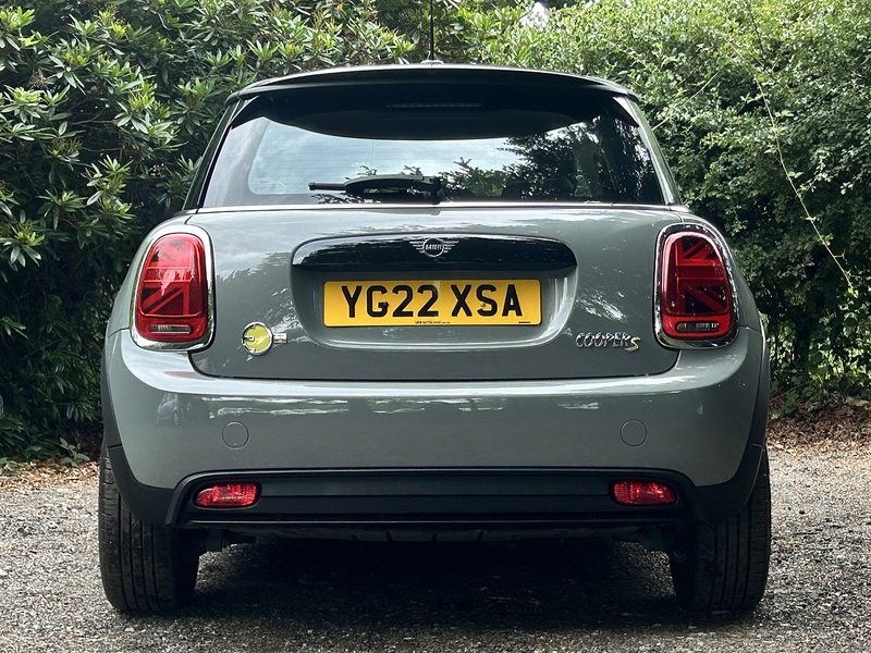 MINI Electric Hatch Cooper SE 32.6kWh Level 1 Hatchback 3dr Electric Auto (184 ps) | P/SENSORS|CLIMATE|NAV|1 OWNER - U11245