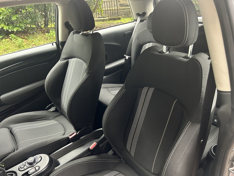 MINI Electric Hatch Cooper SE 32.6kWh Level 1 Hatchback 3dr Electric Auto (184 ps) | P/SENSORS|CLIMATE|NAV|1 OWNER - U11245