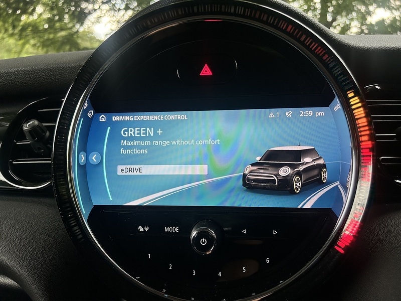 MINI Electric Hatch Cooper SE 32.6kWh Level 1 Hatchback 3dr Electric Auto (184 ps) | P/SENSORS|CLIMATE|NAV|1 OWNER - U11245