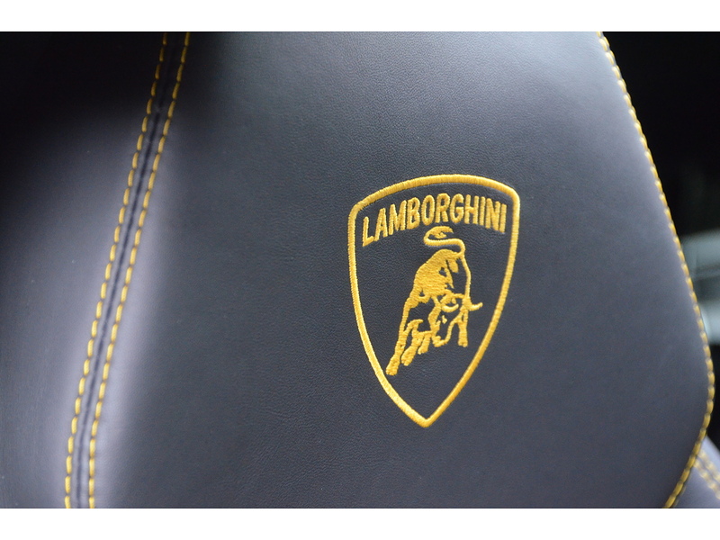 Lamborghini Urus 4.0 V8 BiTurbo SUV 5dr Petrol Auto 4WD Euro 6 (650 ps) | SERVICED@40K BY LAMBORGHINI - U11246