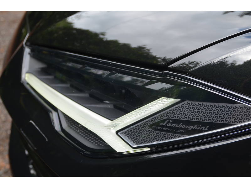 Lamborghini Urus 4.0 V8 BiTurbo SUV 5dr Petrol Auto 4WD Euro 6 (650 ps) | SERVICED@40K BY LAMBORGHINI - U11246