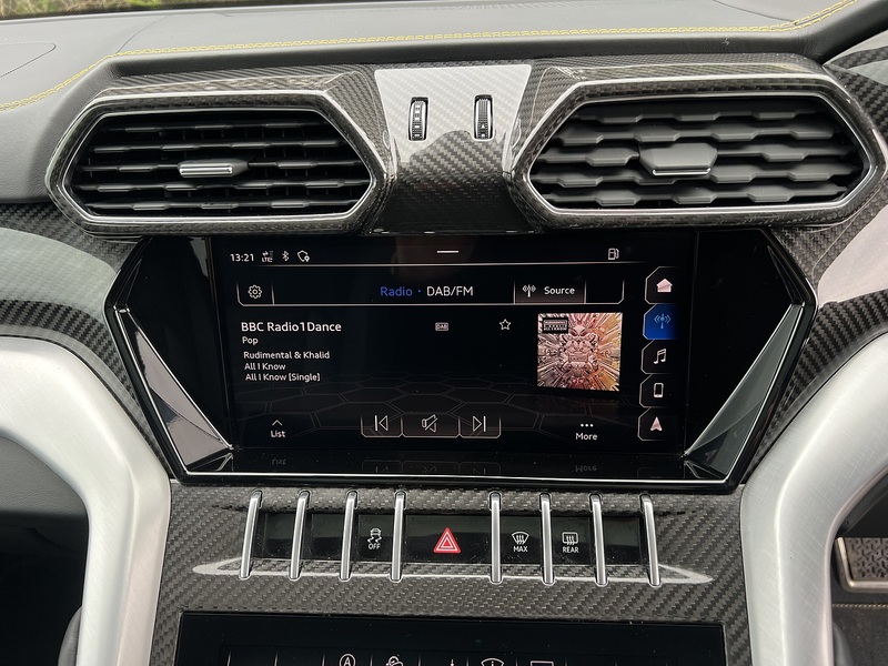 Lamborghini Urus 4.0 V8 BiTurbo SUV 5dr Petrol Auto 4WD Euro 6 (650 ps) | SERVICED@40K BY LAMBORGHINI - U11246