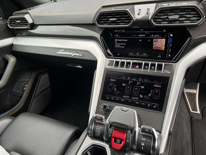 Lamborghini Urus 4.0 V8 BiTurbo SUV 5dr Petrol Auto 4WD Euro 6 (650 ps) | SERVICED@40K BY LAMBORGHINI - U11246