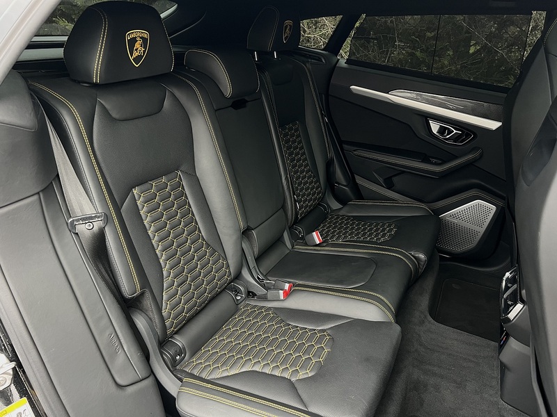 Lamborghini Urus 4.0 V8 BiTurbo SUV 5dr Petrol Auto 4WD Euro 6 (650 ps) | SERVICED@40K BY LAMBORGHINI - U11246