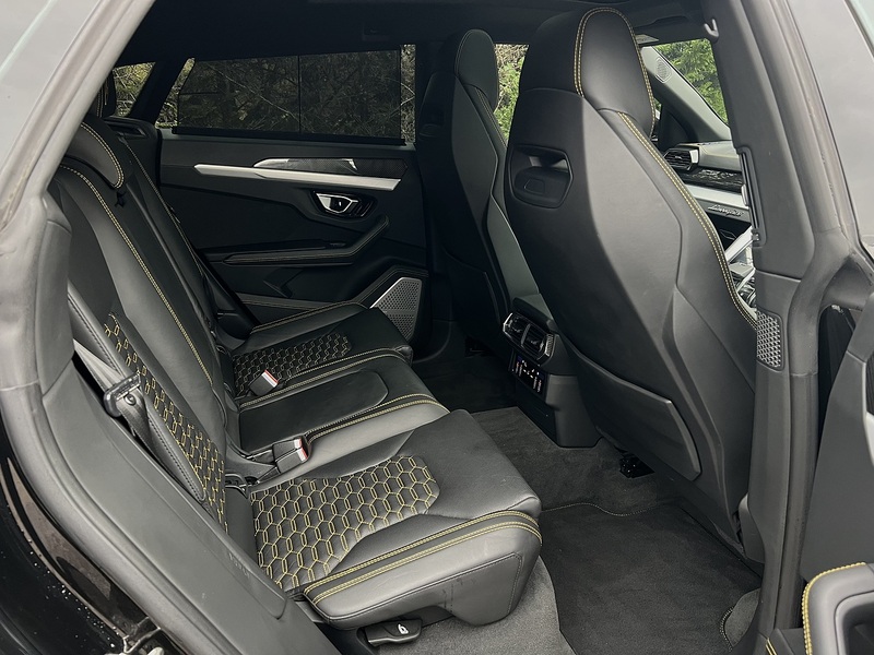 Lamborghini Urus 4.0 V8 BiTurbo SUV 5dr Petrol Auto 4WD Euro 6 (650 ps) | SERVICED@40K BY LAMBORGHINI - U11246