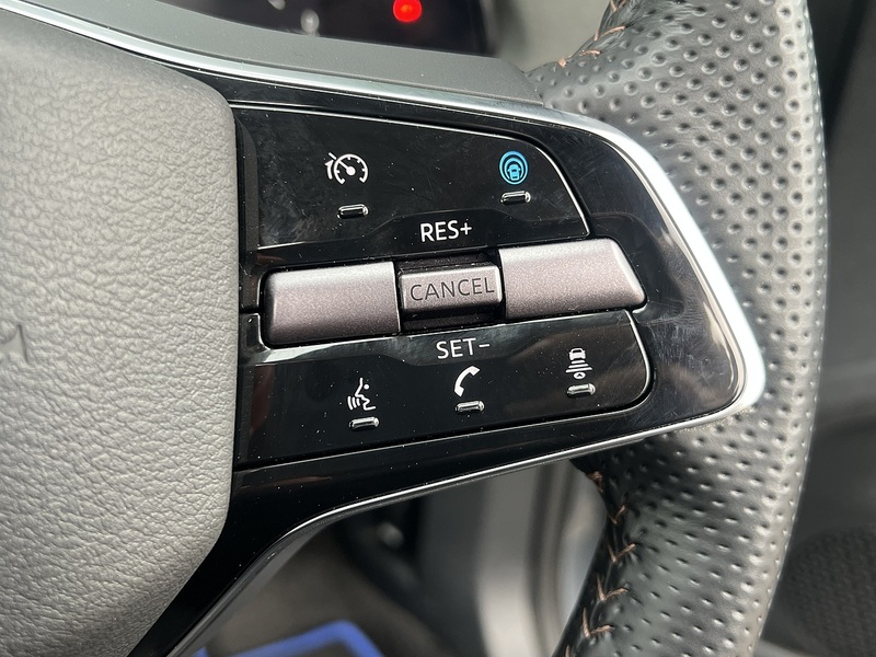 Nissan ARIYA 87kWh Evolve SUV 5dr Electric Auto 22kW Charger (242 ps) | 1 FORMER KEEPER|VAT QUALIFYING - U11250