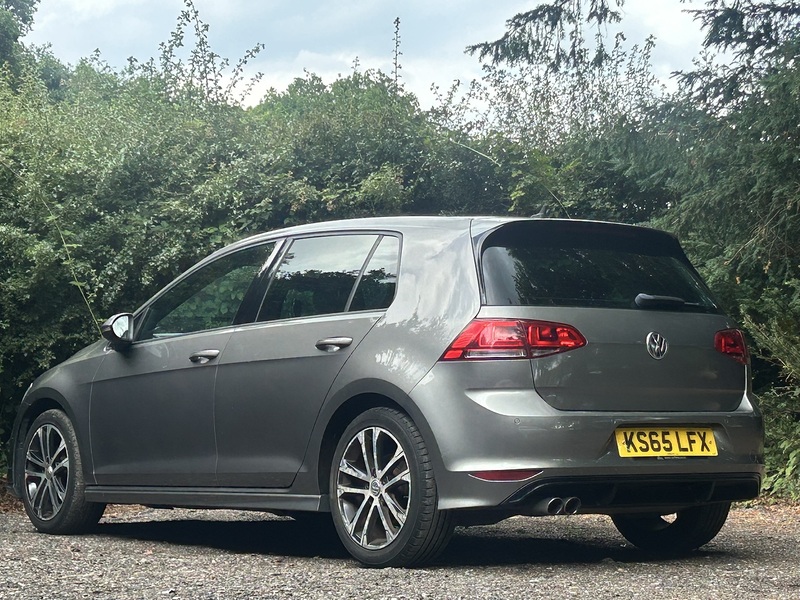 Volkswagen Golf 2.0 TDI BlueMotion Tech R-Line Hatchback 5dr Diesel DSG Euro 6 (s/s) (150 ps) - U11252