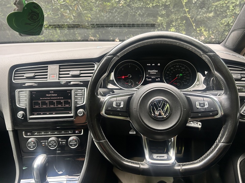Volkswagen Golf 2.0 TDI BlueMotion Tech R-Line Hatchback 5dr Diesel DSG Euro 6 (s/s) (150 ps) - U11252