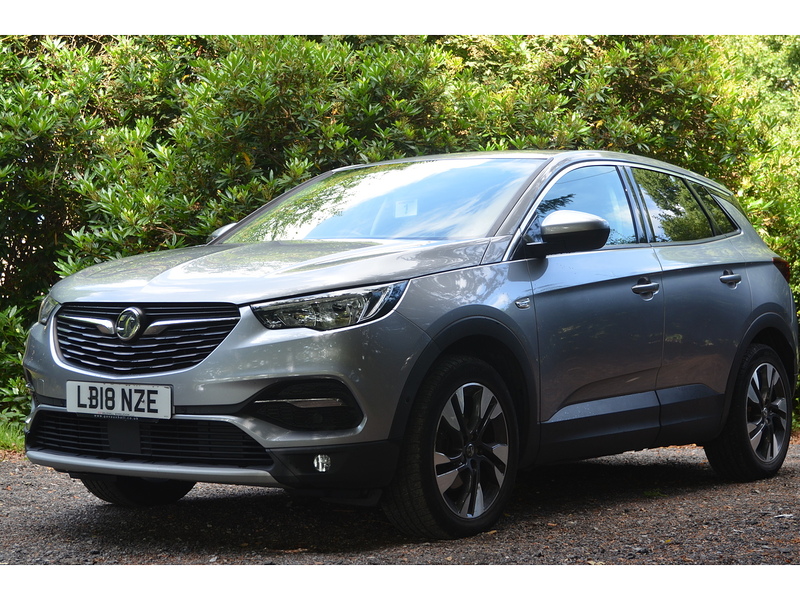 Vauxhall Grandland X 1.2 Turbo Sport Nav SUV 5dr Petrol Manual Euro 6 (s/s) (130 ps) | PRIVACY|P/SENSORS|APPLE|NAV - U11254