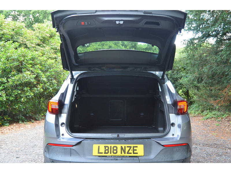 Vauxhall Grandland X 1.2 Turbo Sport Nav SUV 5dr Petrol Manual Euro 6 (s/s) (130 ps) | PRIVACY|P/SENSORS|APPLE|NAV - U11254