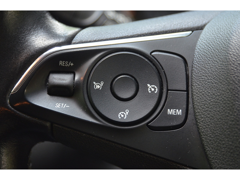 Vauxhall Grandland X 1.2 Turbo Sport Nav SUV 5dr Petrol Manual Euro 6 (s/s) (130 ps) | PRIVACY|P/SENSORS|APPLE|NAV - U11254