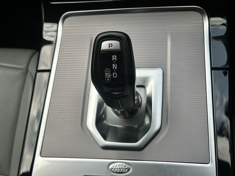 Land Rover Range Rover Evoque 1.5 P300e 12.2kWh S SUV 5dr Petrol Plug-in Hybrid Auto 4WD Euro 6 (s/s) (309 ps) | - U11261