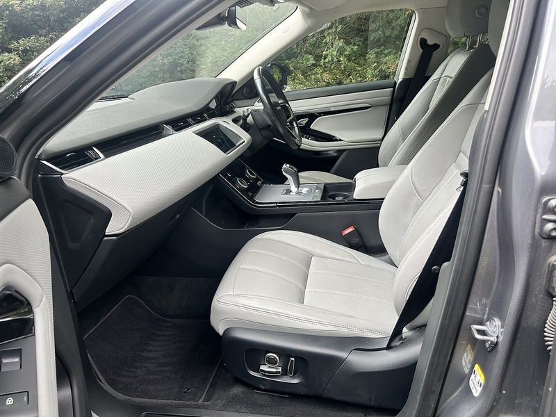 Land Rover Range Rover Evoque 1.5 P300e 12.2kWh S SUV 5dr Petrol Plug-in Hybrid Auto 4WD Euro 6 (s/s) (309 ps) | - U11261