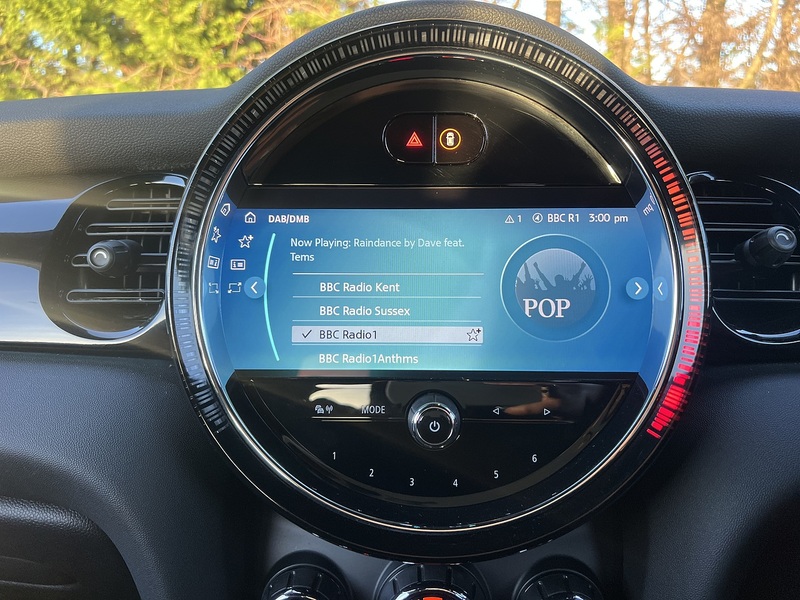 MINI Electric Hatch Cooper SE 32.6kWh Level 2 Hatchback 3dr Electric Auto (184 ps) | 1 FORMER KEEPER|VAT QUALIFYING - U11267