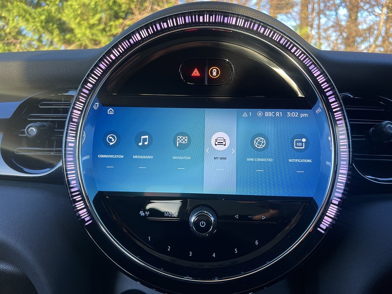 MINI Electric Hatch Cooper SE 32.6kWh Level 2 Hatchback 3dr Electric Auto (184 ps) | 1 FORMER KEEPER|VAT QUALIFYING - U11267