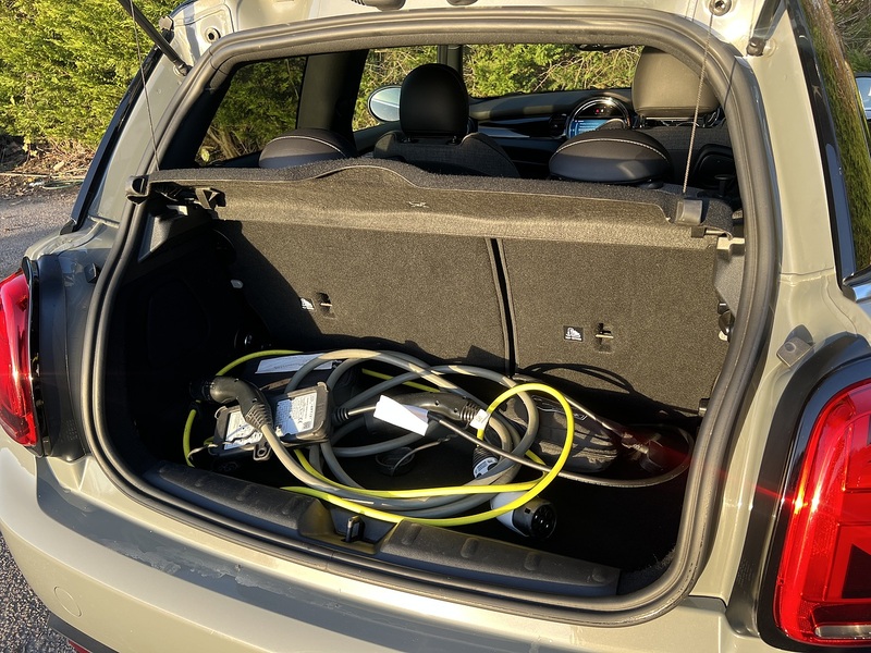 MINI Electric Hatch Cooper SE 32.6kWh Level 2 Hatchback 3dr Electric Auto (184 ps) | 1 FORMER KEEPER|VAT QUALIFYING - U11267